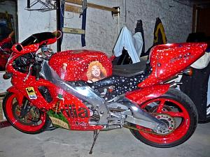 ApriliaLeft1.JPG