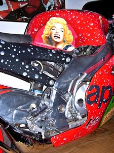 ApriliaRearRight.JPG